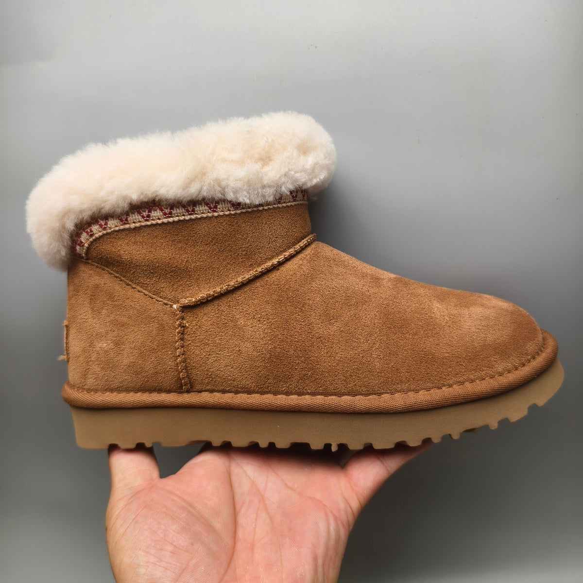 Chestnut Folk-Inspired Low-Top Casual Shoes – Style 4496