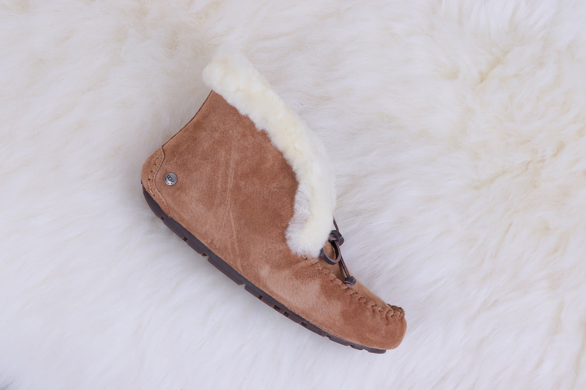 W Alena in Chestnut | Style 4806