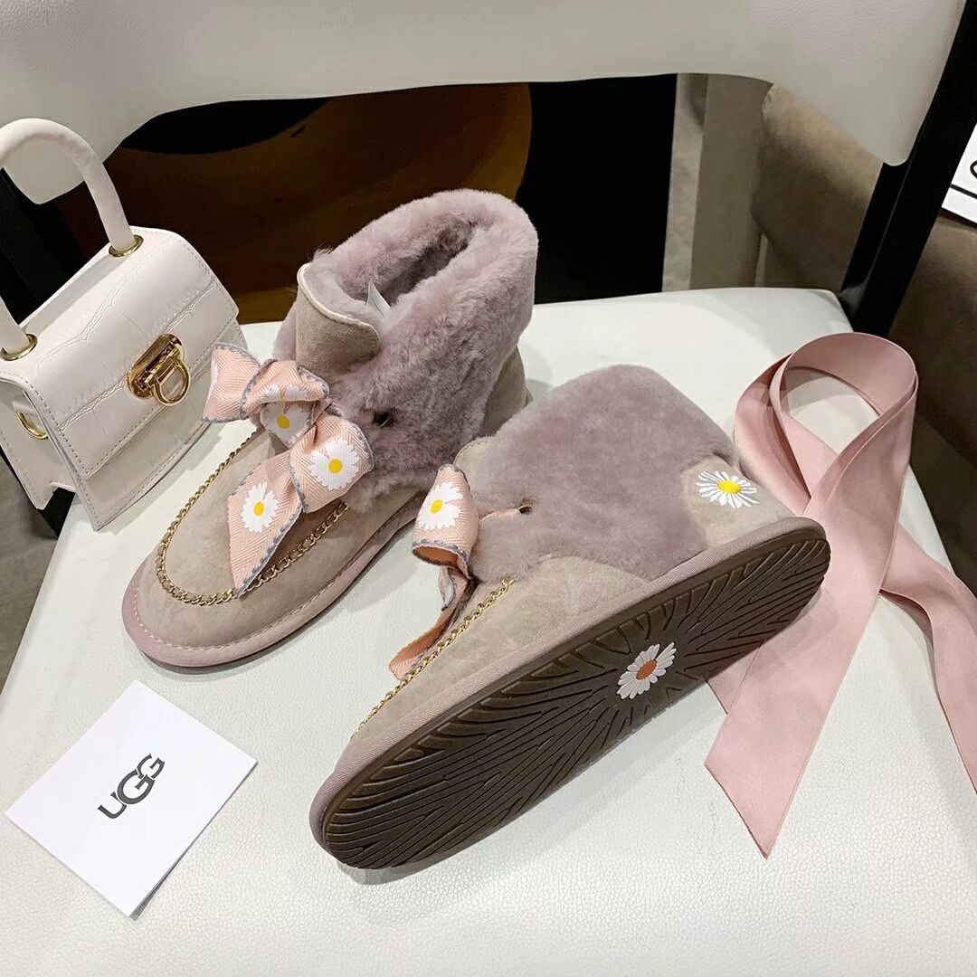 Dusk Pink Daisy, Chain & Ribbon Footwear | Style 7888
