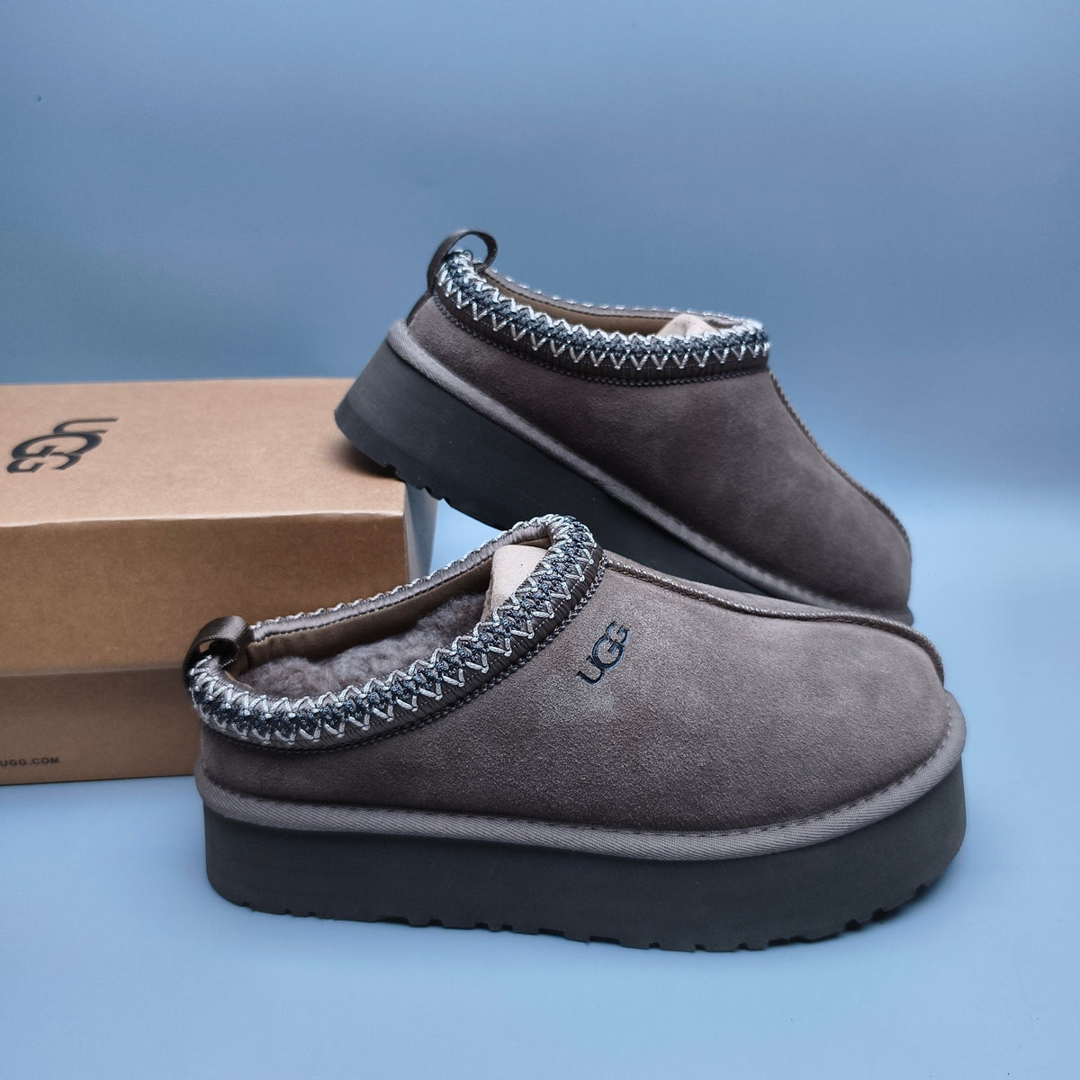 Walnut Folk-Inspired Platform Casual Shoes – 2553 / 2130
