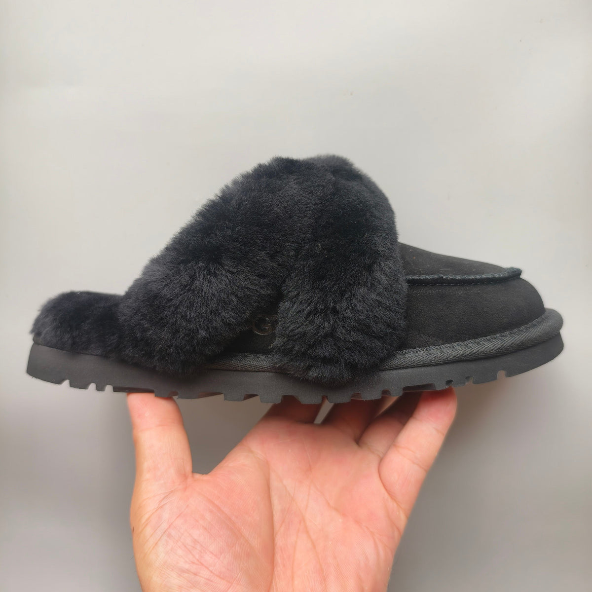 Black Casual Indoor Slippers – Style 4571