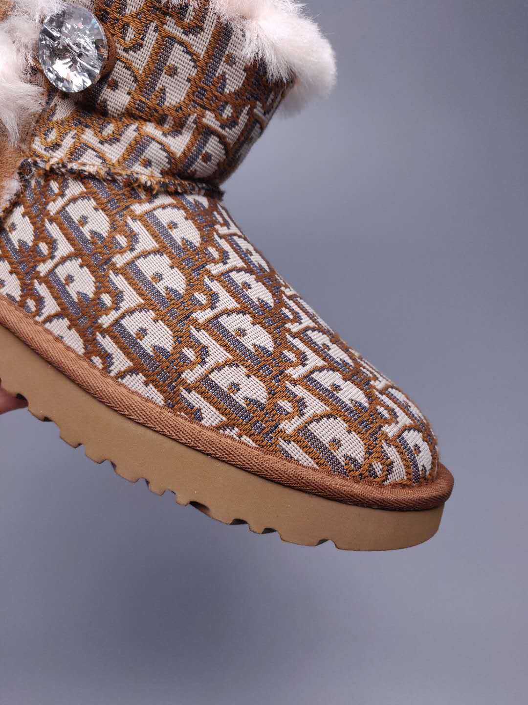 Chestnut Fabric-Texture Footwear | Style 6554