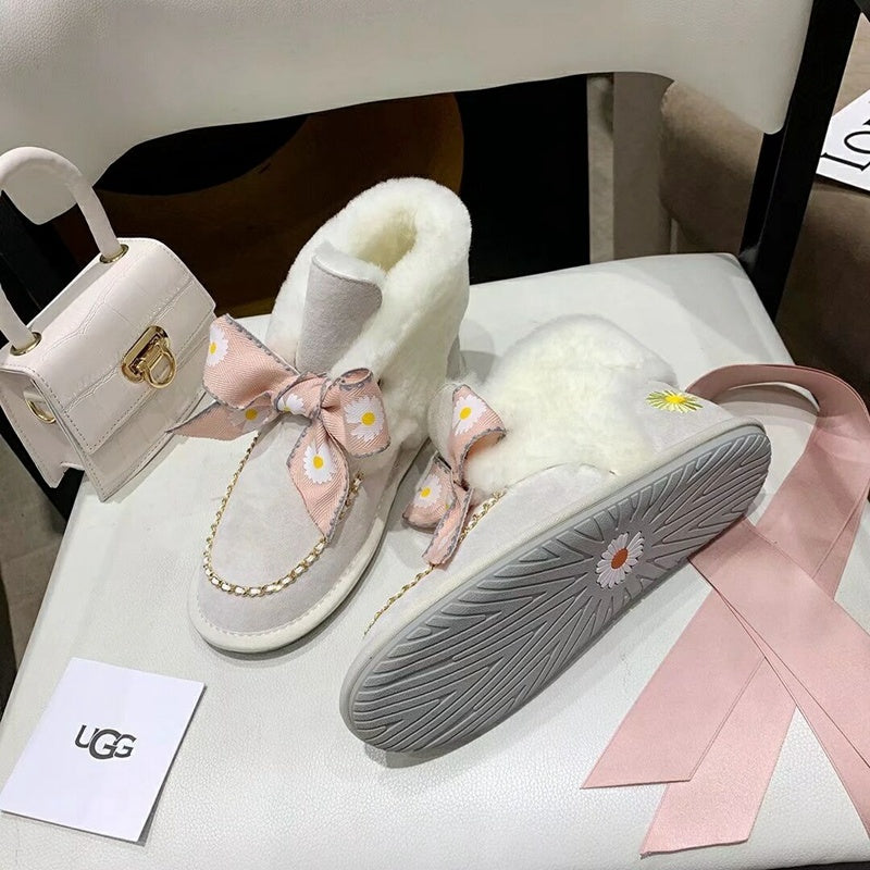 Milkshake White Daisy, Chain & Ribbon Footwear | Style 7888
