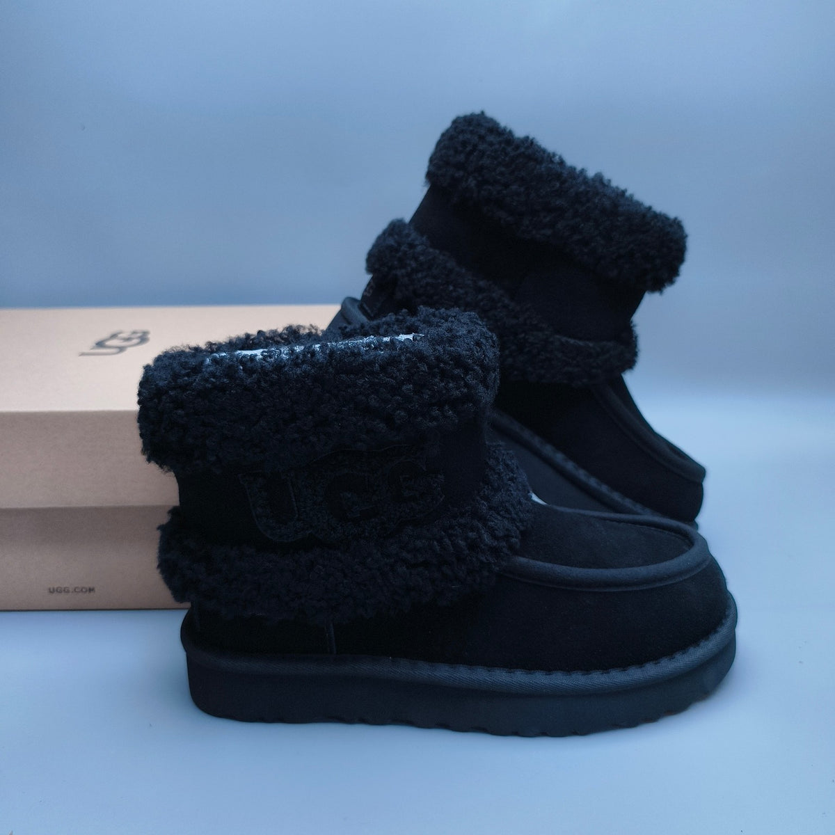 Black Curly-Texture Mid-Top Boots with Oversized Logo | 5410