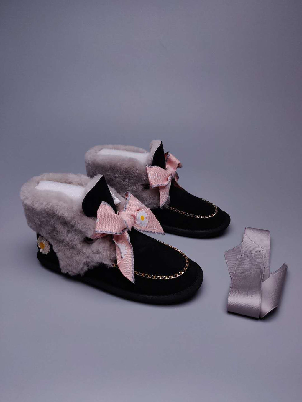 Black Daisy, Chain & Ribbon Footwear | Style 7888