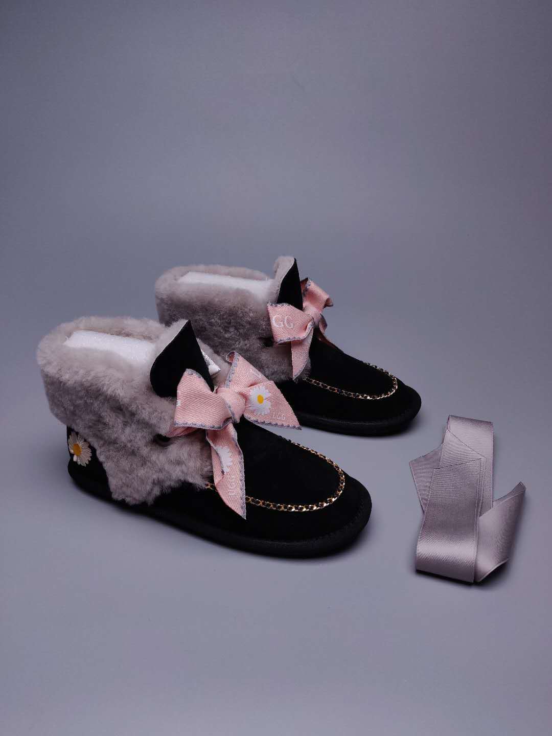 Black Daisy, Chain & Ribbon Footwear | Style 7888