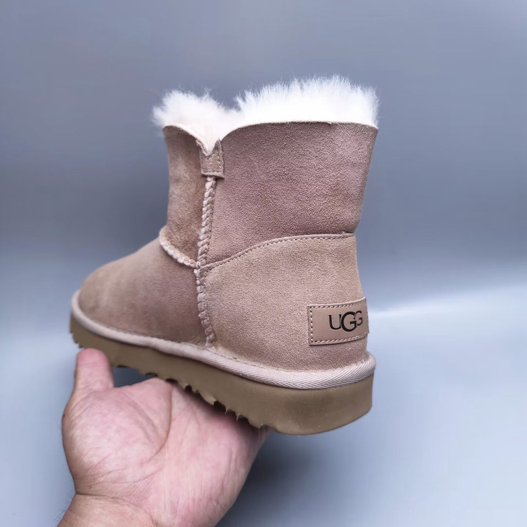 New Classic Stain-Resistant Footwear in Sand | Style 6422