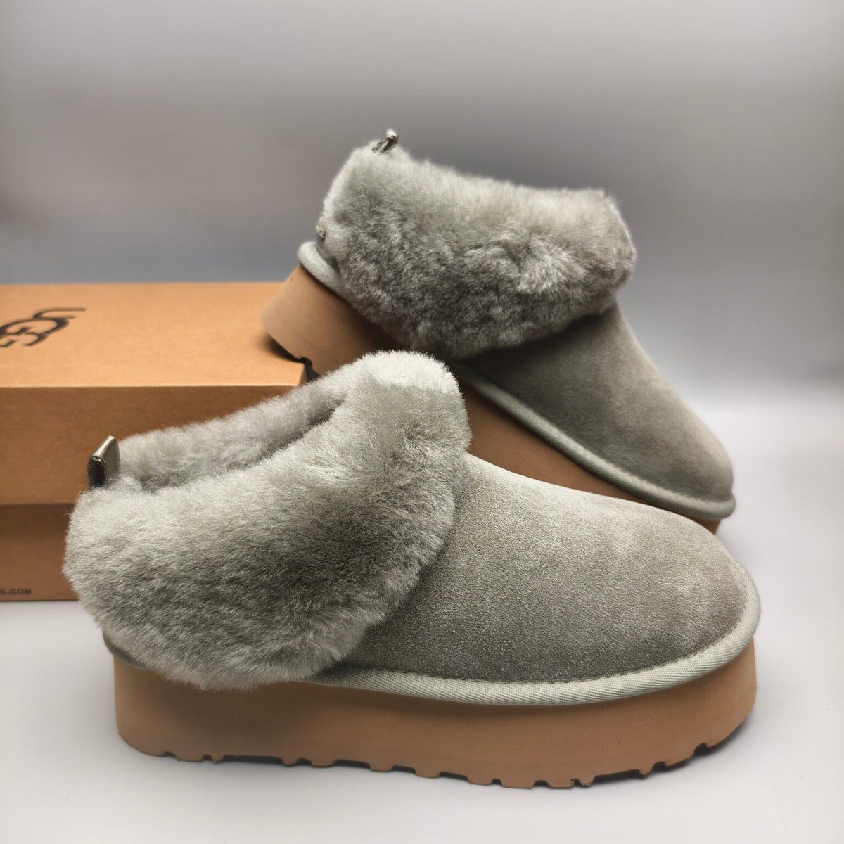 Green Suede-Look Platform Slip-On Shoes – Style 1393