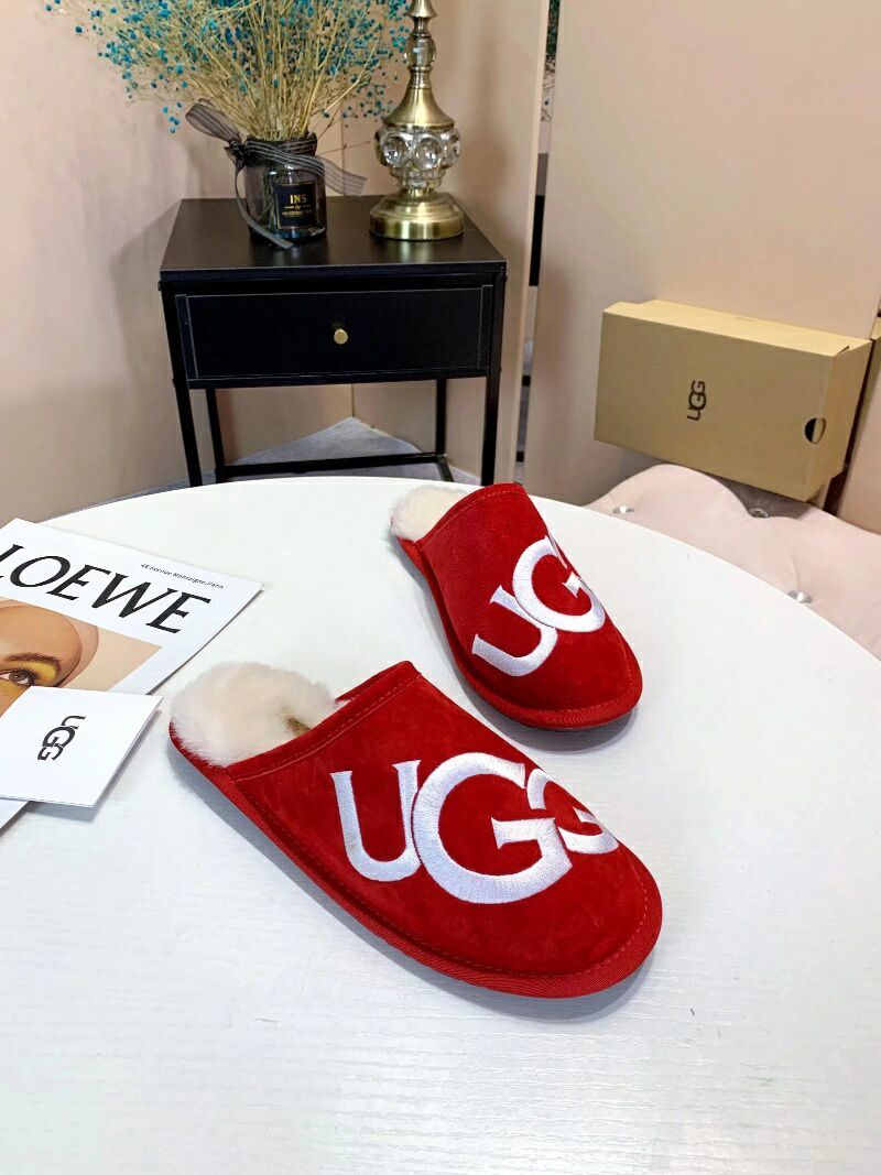Bright Red Big G Indoor Slippers – Style 2593