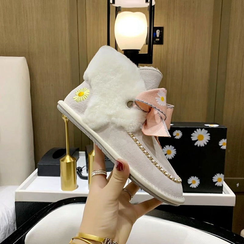 Milkshake White Daisy, Chain & Ribbon Footwear | Style 7888