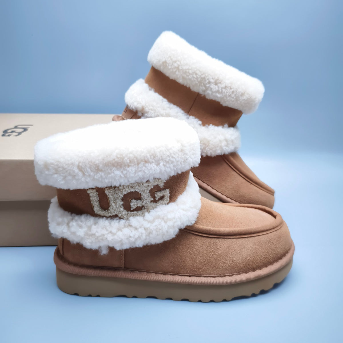 Chestnut Curly-Texture Mid-Top Boots with Oversized Logo | 5410