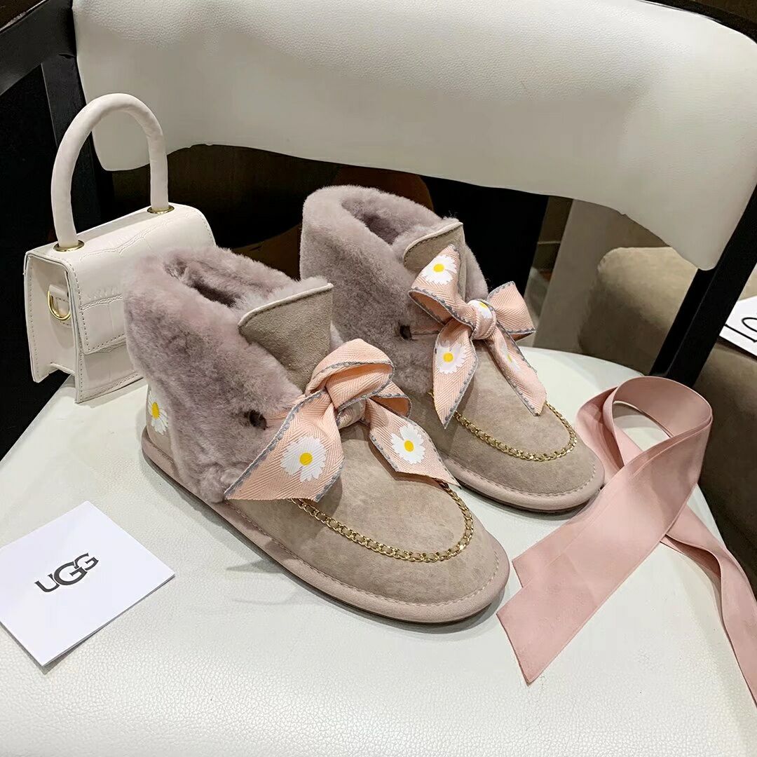 Dusk Pink Daisy, Chain & Ribbon Footwear | Style 7888